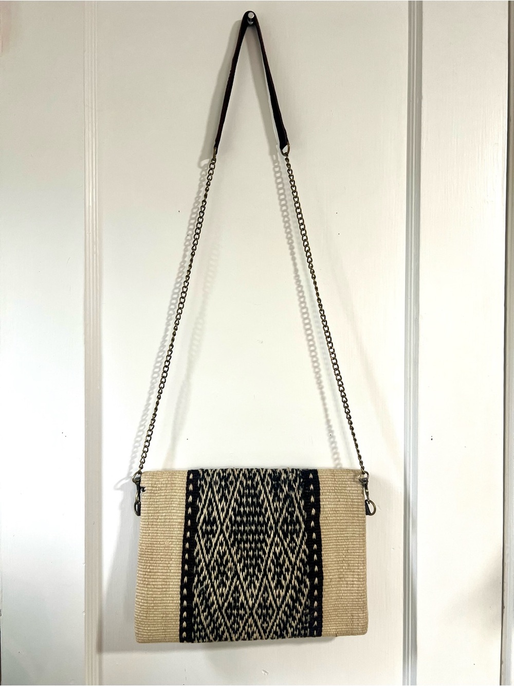 Handmade Moroccan Woven Black & Cream Crossbody Bag - Picture 4 of 5